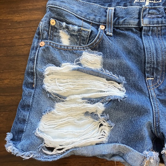 7 For All Mankind Distressed Tattered Shorts, Size 25 - Picture 3 of 13
